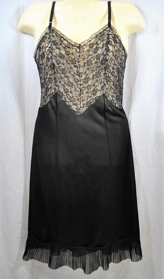 1940s Black Full Slip Floral Lace Accordion Pleats
