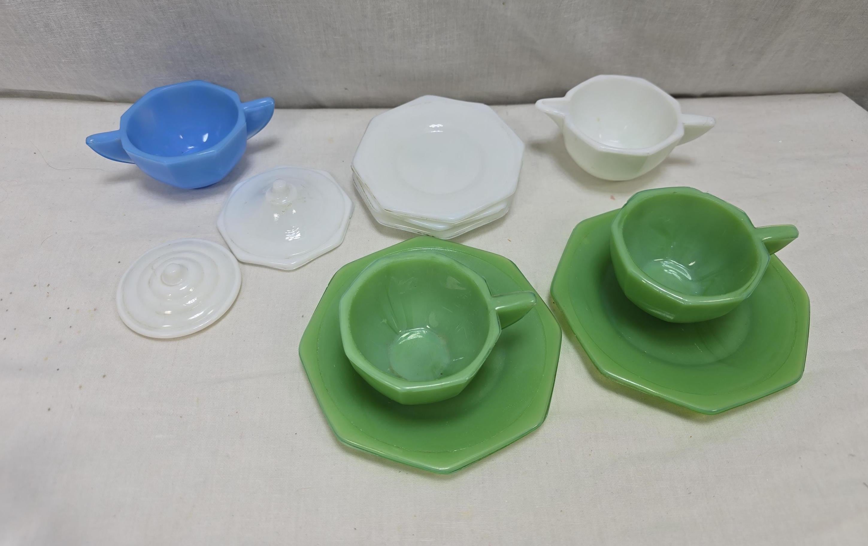 アクロ•アガットAkro Agate カップ＆ソーサー ミニチュア 15 PCS Vintage Akro Agate Cobalt Blue Glass Childrens Tea Sets