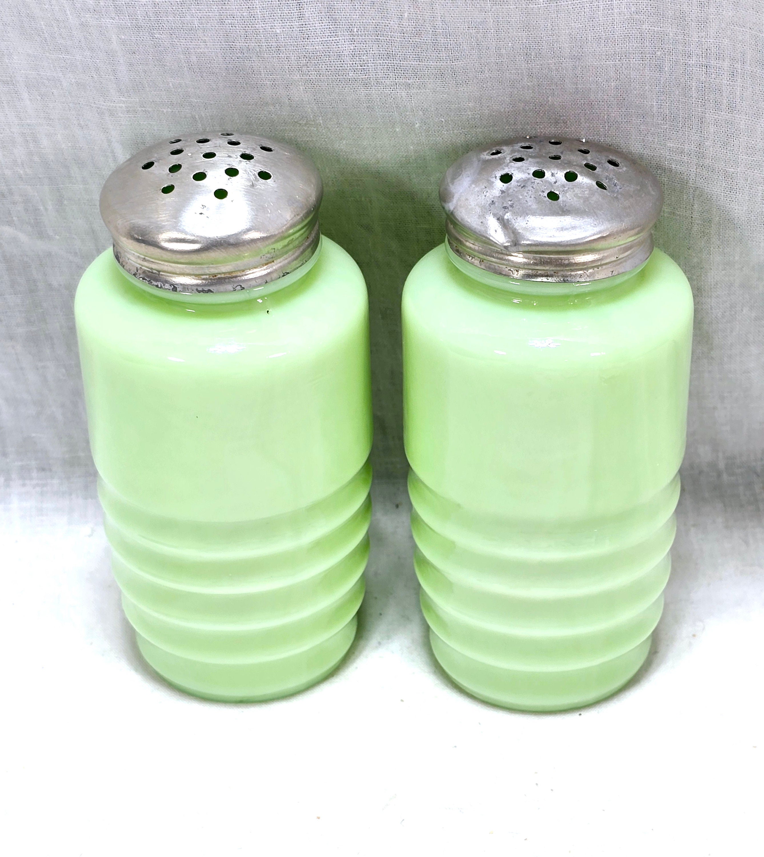 Jeannette Glass Jadeite Green Vintage Beehive Ribbed Salt Pepper