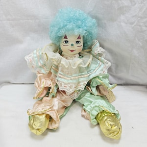 Robin Woods Vintage 1984 FLUTTERBY Clown Mardi Gras Cloth Doll 17” Jester Collector's Doll
