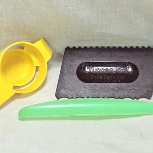 Vintage Tupperware Küchenhelfer: Eiertrenner, Salz & Pfefferstreuer, Kuchendekorierer, Ausstecher