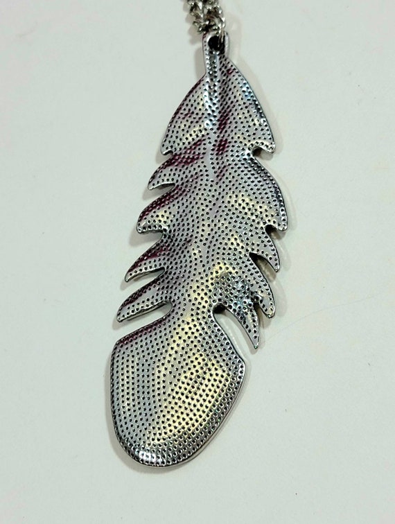FINAL SALE Vintage Large Statement Leaf Feather P… - image 3