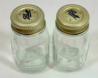 Vintage Replica Mini Ball Mason Jar Set Glass Salt and Pepper Shakers