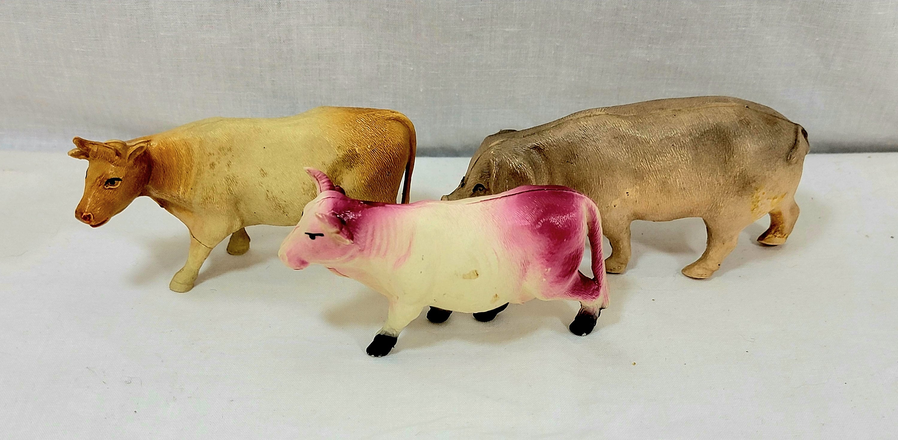 jouet celluloïd ancien VACHE AVEC CLOCHE petitcollin