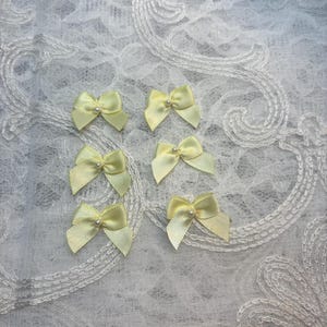 Noeuds en satin
