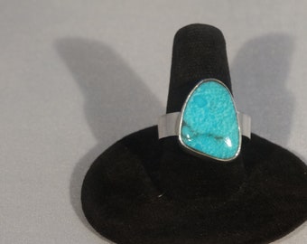 Kingman Freeform Turquoise Ring