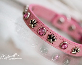 Roze leren hondenhalsband, Swarovski-kristallen, zilveren poten