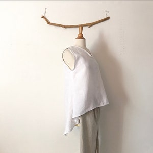 custom V-neck sleeveless linen simplicity wavy top image 5