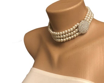 All Luxurious, All Timeless + 30%SALE SA- Glass Pearl Collar With Rhinestone Brooch