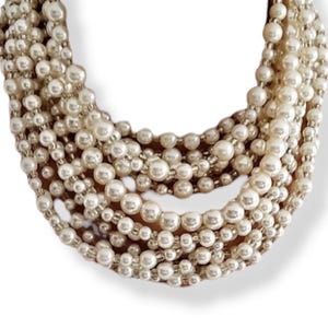 Trendy Street Wear Beige Pearl Choker - Handgemaakt, meerdere strengen, Trendy Beauty