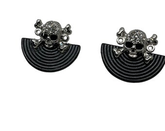 Boucles d'oreilles crâne noir de style gothique