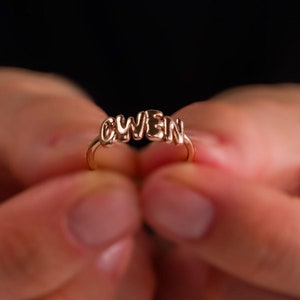 Anillo con nombre personalizado, anillo de plata con globo, letra grande personalizada, anillo para mujer, regalo para dama de honor, regalos personalizados