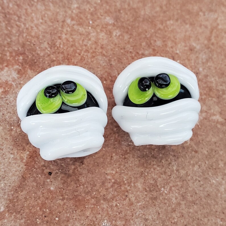 Glass Lampwork Beads, Green Eyed Mummy, Halloween, Earring Beads SRA 329 image 2