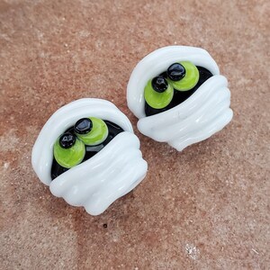 Glass Lampwork Beads, Green Eyed Mummy, Halloween, Earring Beads SRA 329 image 4