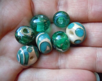 Handmade Lampwork Glass Bead Set. Jewelry Supply. Silvered Glass Green and Ivory. LWS-62