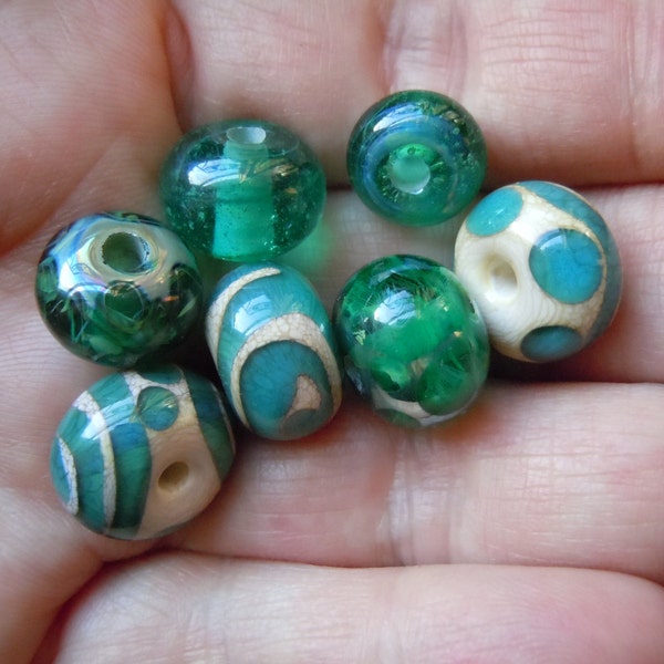 Handmade Lampwork Glass Bead Set. Jewelry Supply. Silvered Glass Green and Ivory. LWS-62