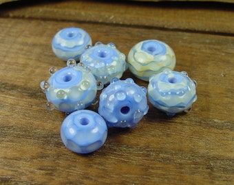 Periwinkle and Cream Dot Pattern. Handmade Lampwork Glass Bead Set. Jewelry Supply. LWS-54