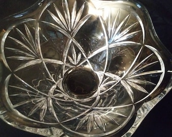 Waterford Crystal Bowl in Marquis Line in Honour 8.5 in
