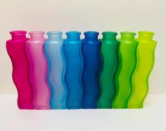 IKEA Skämt glass vase from the 1990s known as wiggle squiggle twist wave | Decor in cheerful green pink red blue clear from Sweden 21cm tall