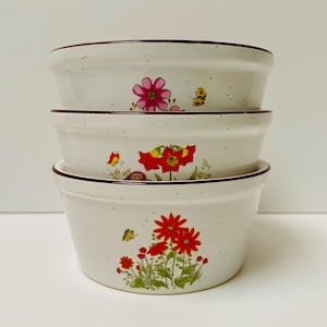 Set di 3 ciotole da snack in porcellana con decorazioni floreali vintage – Farfalle rosa, rosse e arancioni, set da 3 pezzi.