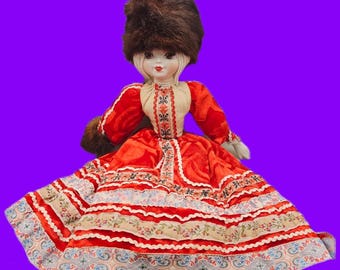 ロシアの衣装を着たヴィンテージの磁器人形、世界の人形コレクション