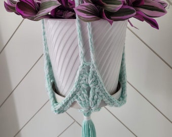 OOAK Sparkle Mint Macrame Style Plant Pot Hanger For 4-7" Plant Pot w/ Tassel