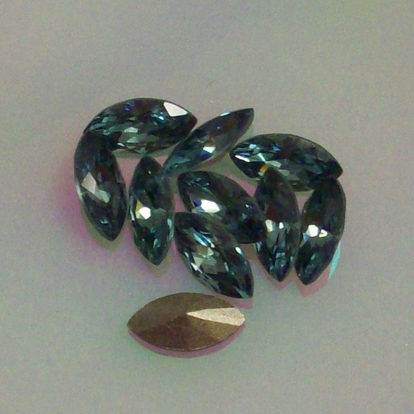 6 10x5mm Indian Sapphire Swarovski Fancy Stones Article 4231 Antique Cut Navette in Indian Sapphire 10x5mm