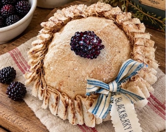 Faux Blackberry Pie, Primitive Mini Pie, Handmade Faux Food, Country Farmhouse Kitchen Decor, Rustic , Tiered Tray Decor
