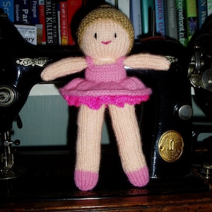 PDF Knitting Pattern - Ballerina