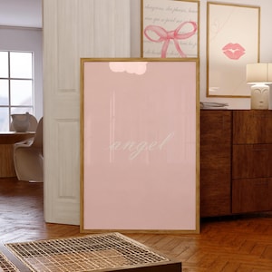 Póster de ángel coqueto, póster rosa pálido, póster de coqueta rosa pálido, póster de coqueta rosa, póster de chica elegante, póster de chica preppy