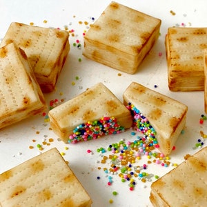 Pessach Matza Sprinkle Überraschungsbonbons - Süße & Knacks - das perfekte Marzipan-Feiertags-Gastgeschenk und Kinder-Seder-Geschenk!