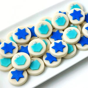 Chanoeka dreidel en davidster mini marsepein snoephapjes!  Heerlijke Chanoeka-cadeau- en plaatskaarten voor kinderen en volwassenen!  Gecertificeerd koosjer!