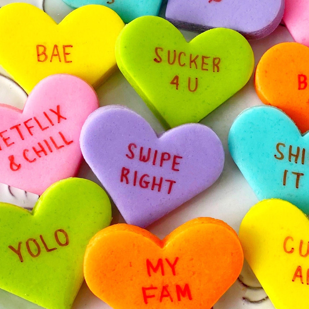 Those tiny candy hearts with Valentine's Day sayings have 170 years of  history – Daily News