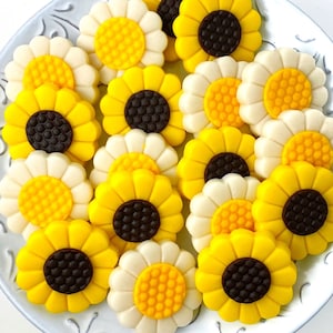 Daisies & Sunflower Marzipan Candy Tiles - Mother&#39;s Day and Easter Gift - Delicious Spring Flower Bouquet Gift!