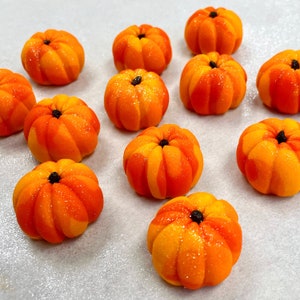 Tie Dye Sparkle Pumpkin Candy!  Thanksgiving Place Settings and Hostess Gift!  Marzipan Pumpkins!