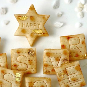 Happy Passover Matzah Greetings!  Edible Stunning Passover Seder Gift for Friends, Family and Co-workers!