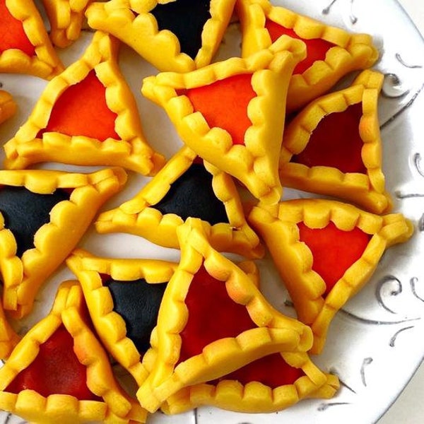 Purim Hamantaschen or Hamantashen!  Delicious, Kosher, Vegan and Gluten-free!  Great for Purim Parties!