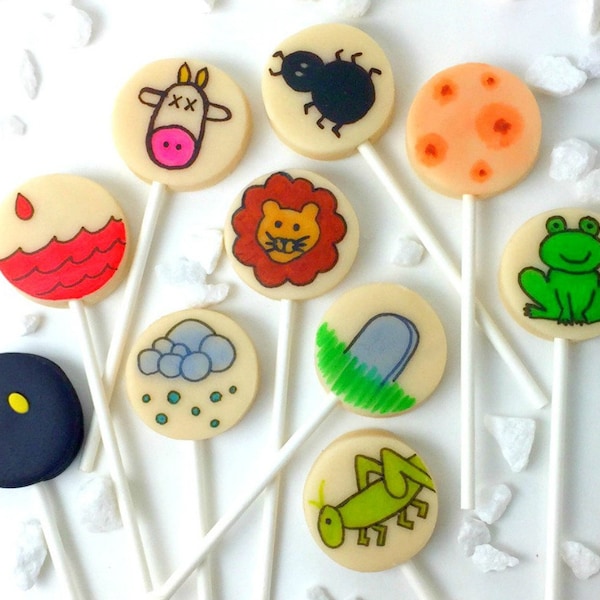 Ten Plagues Passover Lollipops for Pesach Seder - a fun Passover hostess gift and kids Seder gift!  Marzipan Candy Pops!