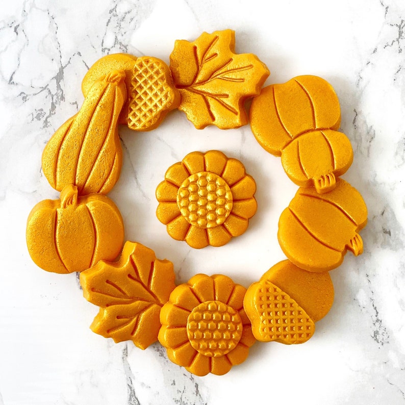 Luxe Golden Thanksgiving Candy Tiles Marzipan Leaves, Sunflowers, Acorns, Pumpkins and Gourds Great Thanksgiving Hostess Gift image 4