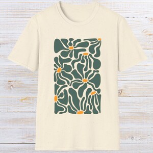 Flowers Shirt, Gift for Mom, Floral Sweatshirt, Wild Flowers Shirt, Plant Lover Shirt, Flower Garden Shirt, Autumn Shirt, Gift for Grandma
