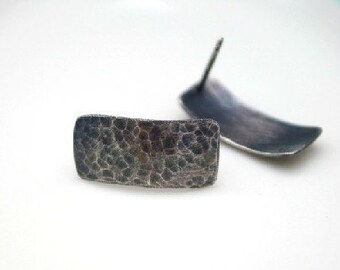 Sojourn: small hammered rectangle post (READY TO MAIL) - post earrings