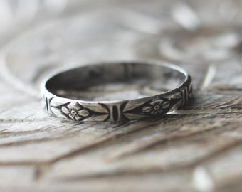 SALE: Forget-Me-Not sterling silver floral blossom design (made to order) - band