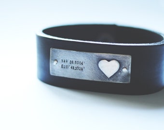 custom coordinates : sterling silver plate w/heart shape & hand stamped latitude and longitude (custom order ) - bracelet