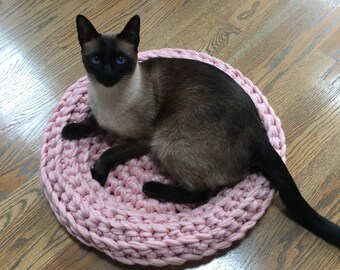 Cat Bed - Pink Chunky Knit Pet Bed