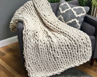 Chunky Knit Throw Blanket - Chenille Blanket
