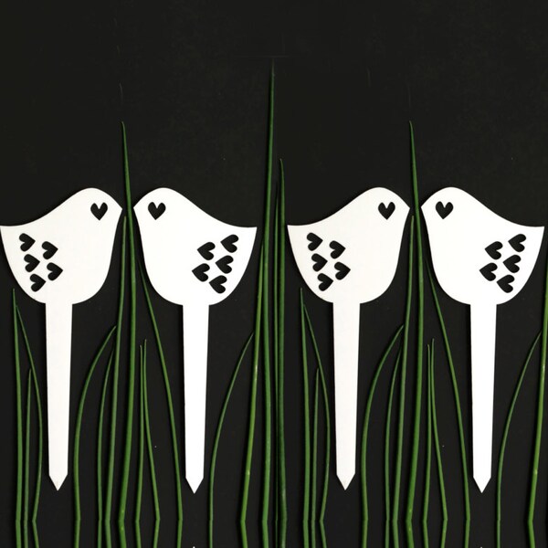 4 Love Bird Plant Markers Garden decor stakes Garden Herb Markers Gift for gardeners Herb markers Gardening Lovebird Wedding favors favours