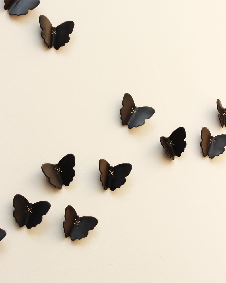 3D Porcelain Butterfly Wall Art: Black & Gold Wire Set of 18 image 3
