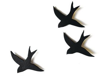 Wall sculpture swallows Set of 3 Black and white wall art 3D ceramic and acrylic painting Bathroom decor, kitchen living room art Bird art