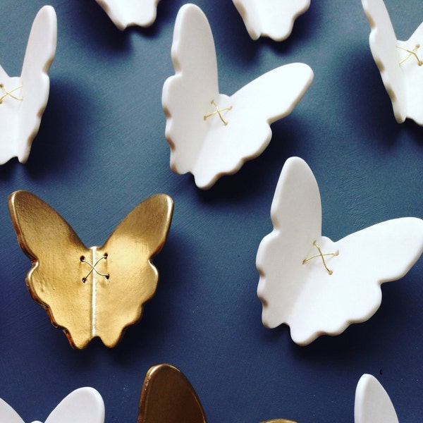 3D Butterfly wall art Gold & white porcelain ceramic butterflies Large wall art Wall sculpture Set of 11 with metal wire (9 white + 2 gold)