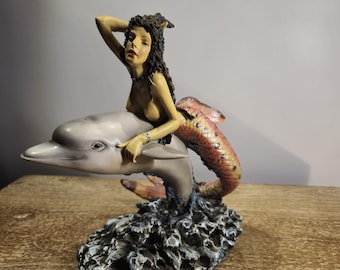 figurine